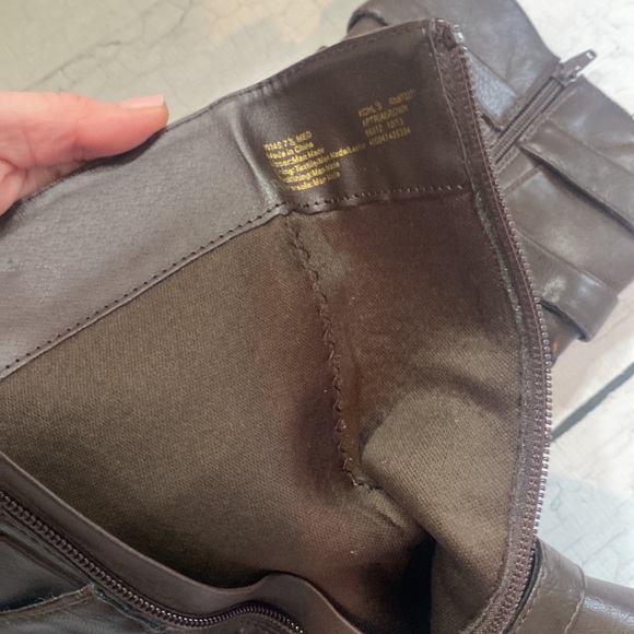 Brown Heel Boots - Picture 7 of 7